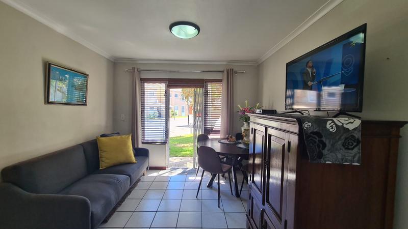To Let 1 Bedroom Property for Rent in Strand Central Western Cape